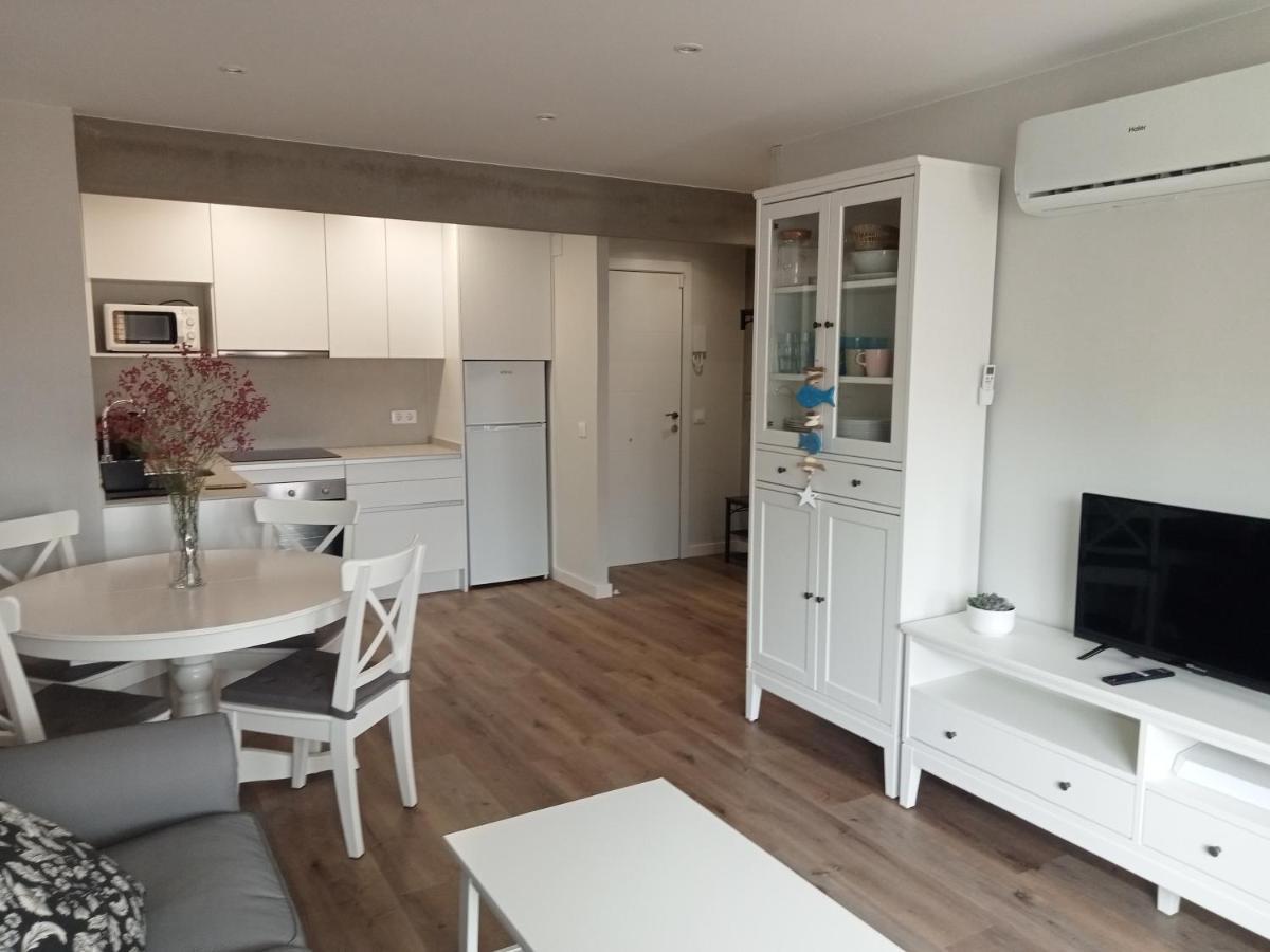 Seafront Apartment Pineda Beach ลาปีเนดา ภายนอก รูปภาพ
